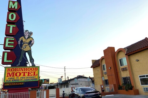 로빈후드 모텔 애너하임 웨스트