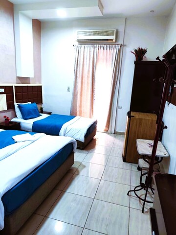 더 에메랄드 호텔