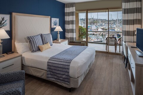 베이 클럽 호텔 앤드 마리나