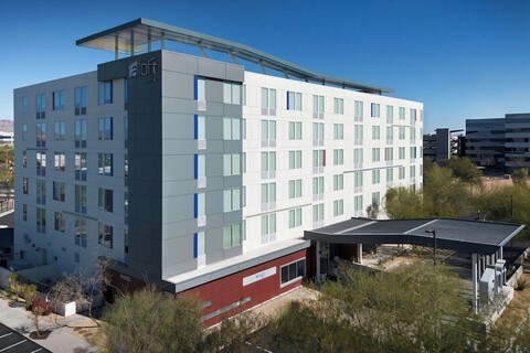 어로프트 피닉스 에어포트