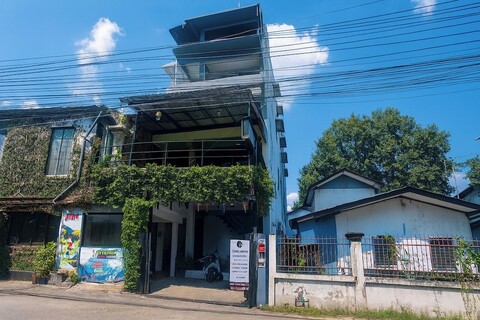 사톱 트래블러스 게스트하우스