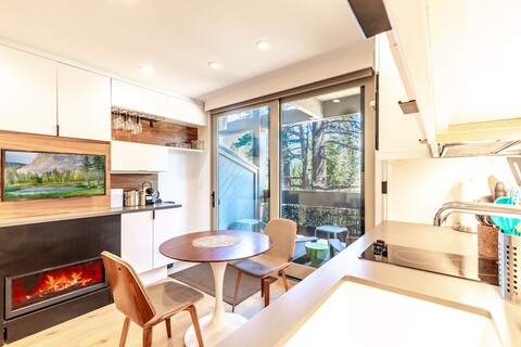 모던 호텔 스타일 스튜디오 - 팀버 크릭 로지 #210 바이 레드어닝