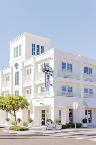 베이쇼어 페닌슐라 호텔