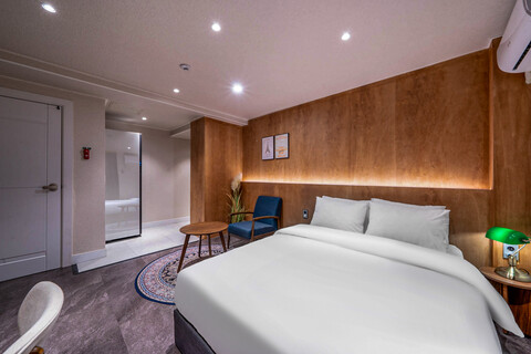 청주 올이즈웰 호텔 (All Is Well Hotel)