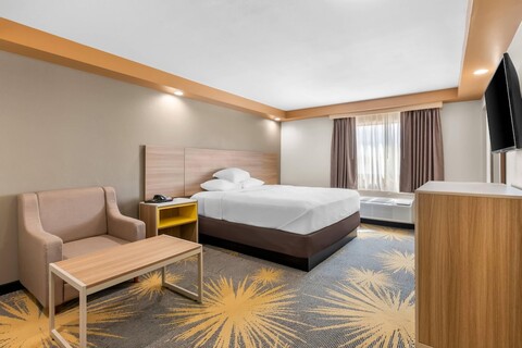 이코노 로지 우드브리지