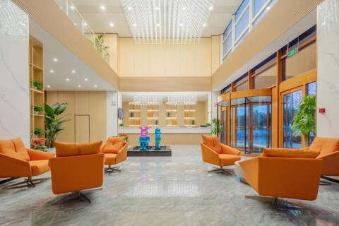 Yunshu Nuanxuan Hotel (Qingdao Huangdao Dongjiakou Boli Subway Station)