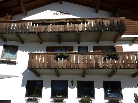 호텔 가르니 모레네
