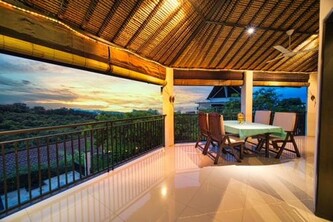 싱 싱 리조트 로비나