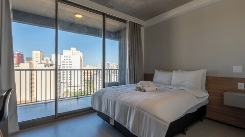 도밍구스 드 모라이스에 위치