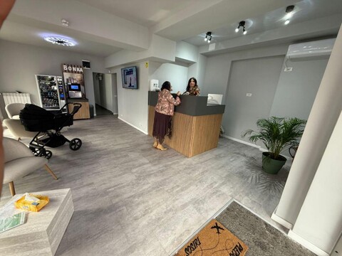 Fly & Stay At George's