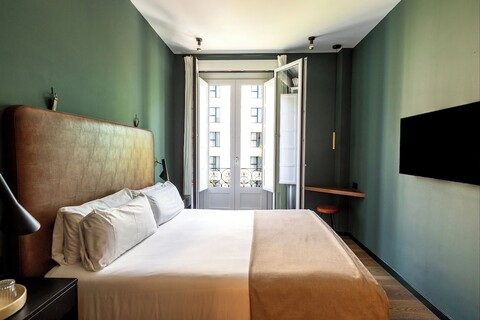 콜렉티아 스테이즈 아토차