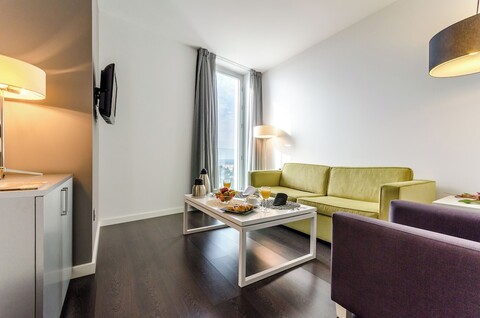 호텔 YIT 비아 세비야 마이레나