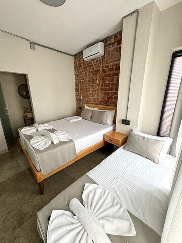 엘레강스 하우스