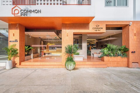 커먼 인 투 다우 못