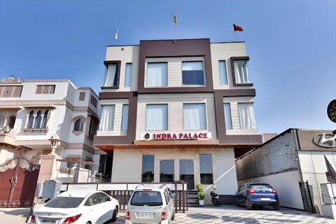 Hotel Indra Palace 