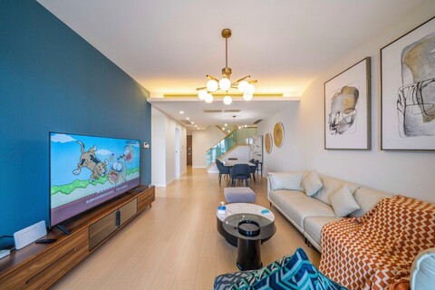 타임스 3베드룸 듀플렉스 아파트먼트, 쉬자후이 상하이