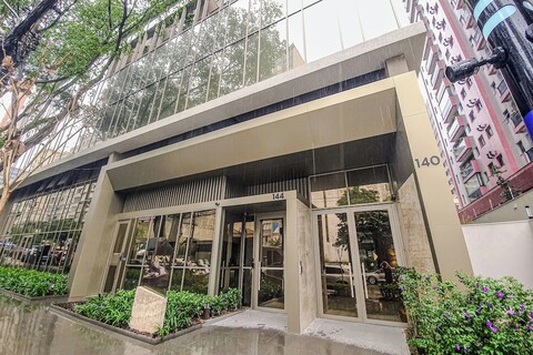 찰리 르 자르뎅 피네이로스 - 소프트 오프닝