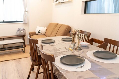 도쿄 리아우스(RIAUS)