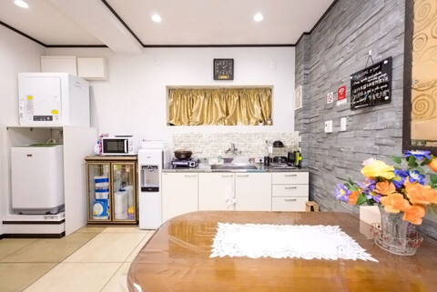 도쿄 아사쿠사 다인민박