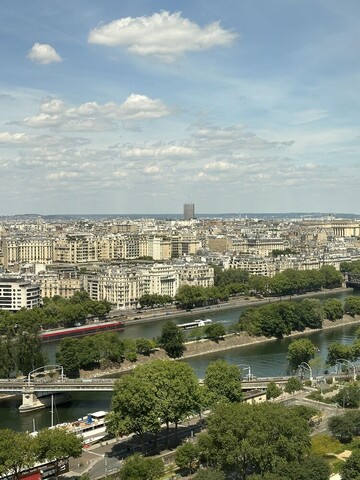 파리 에펠 세느강 뷰 아파트