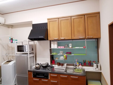 도쿄 해피하우스 2호점 (집 전체)