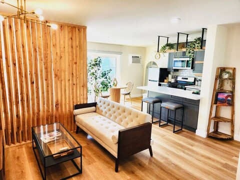 LA 맨하탄 플레이스 투 룸 독채 (216호)