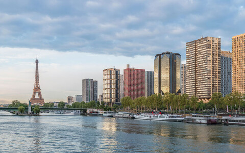 파리 센느강 모던 타워아파트 Un bon moment (본 모멍)