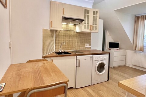 파리 쁘띠마르소 에펠뷰 스튜디오