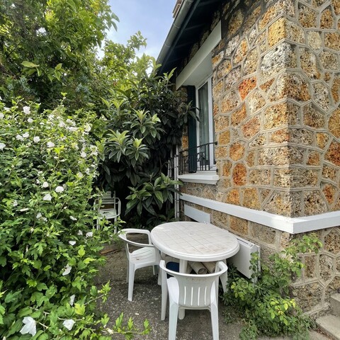 파리 갤럭시 하우스 1호점