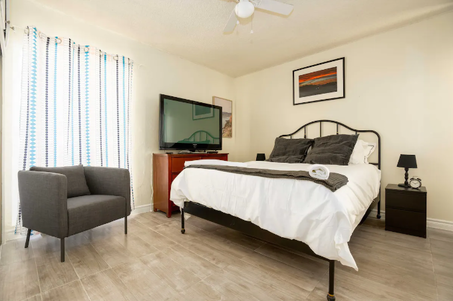 LA 다운타운 아파트 A & C & D  3 units  