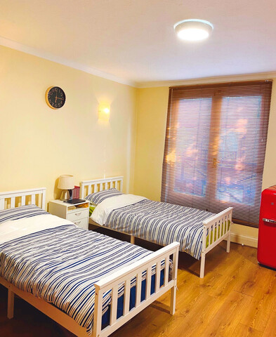 런던해바라기민박