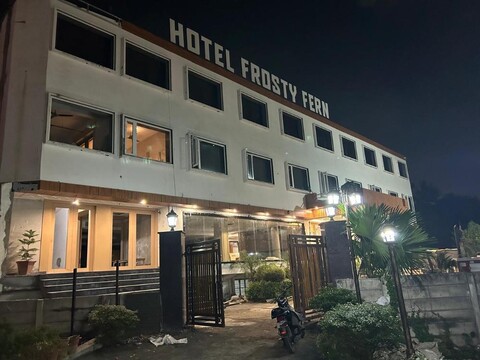 Frosty Fern Hotel & Resort
