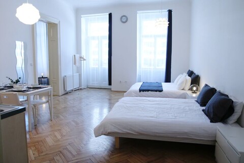 리멤버 프라하  [전 객실 개별욕실&화장실]