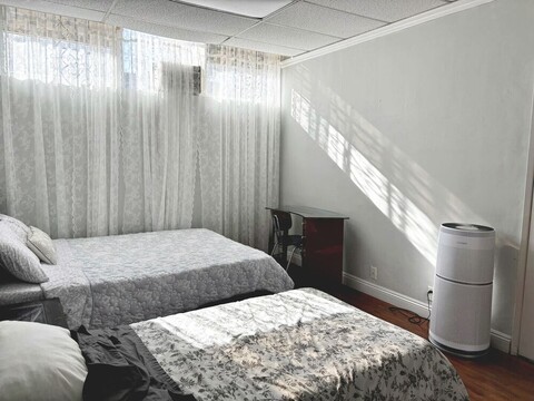 LA Wilshire VIP Loft