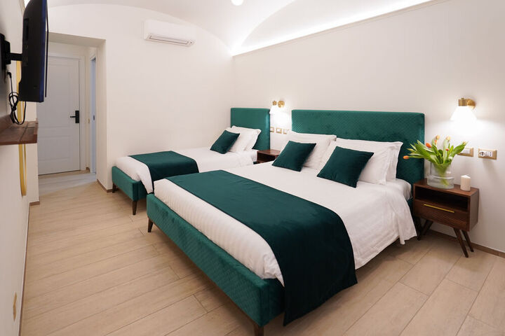 Roma Charm&Bella GuestHouse(2호점-No Man's Land추천)-i