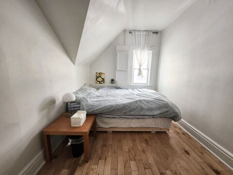 토론토 한인 민박 다운타운 1호점