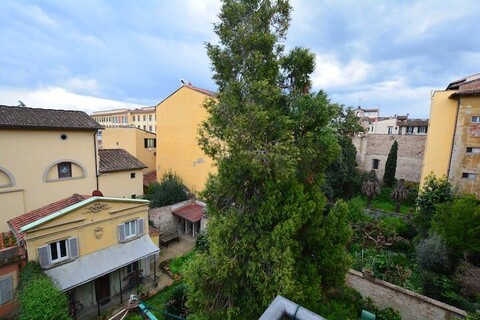 피렌체 나만 아는 감성 숙소( Typical Florentine Hideaway)