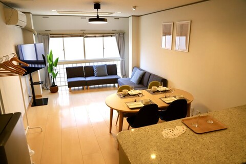 오사카 케이엔하우스 츠루하시역 앞 독채