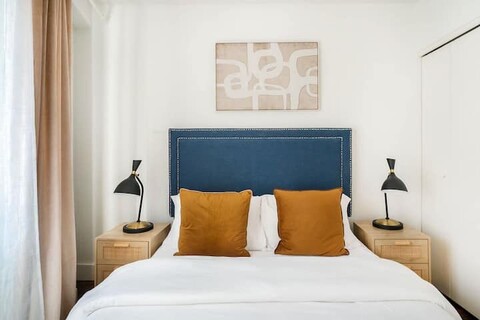 뉴욕 어반 퍼니시드 | 헬스키친 모던 주택 [809-4A]