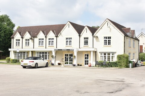 오요 더 게이블스 호텔, 버밍엄 에어포트