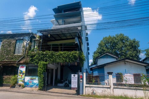 사톱 트래블러스 게스트하우스