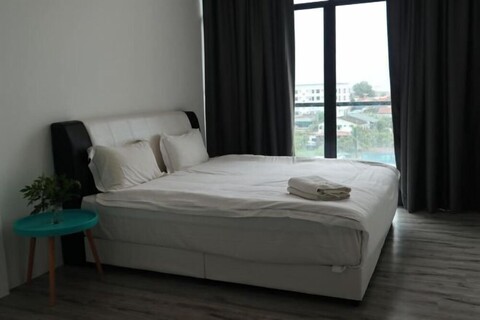 Zen66 @ Roxy Serviced Apartment