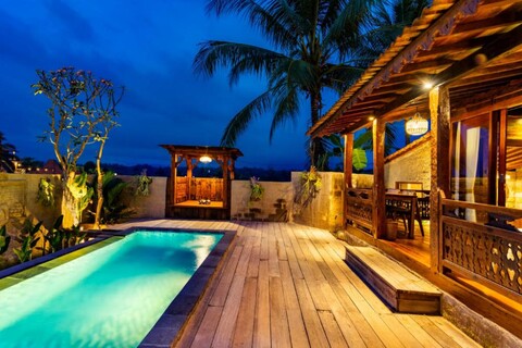 카마니아 빌라 우붓