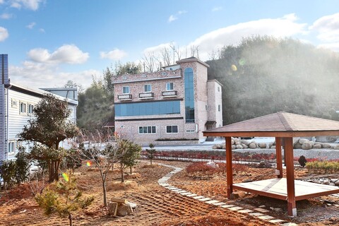 갈대이야기펜션