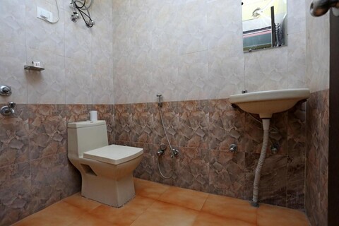 Hotel Airport igi delhi airport