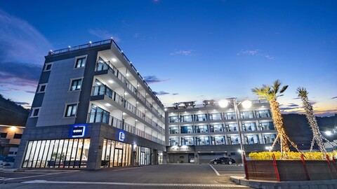 골드 비치 리조트