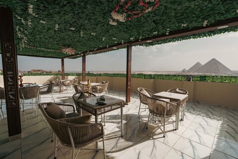 오리엔탈 피라미드 & GEM 뷰