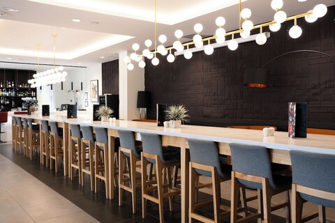 오스코 - 호텔 툴루즈 공항