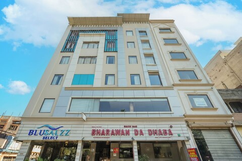 블루살즈 셀렉트 시티 센터, 골든 템플 근처