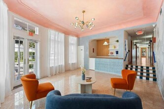 Blue Flamingo Suites